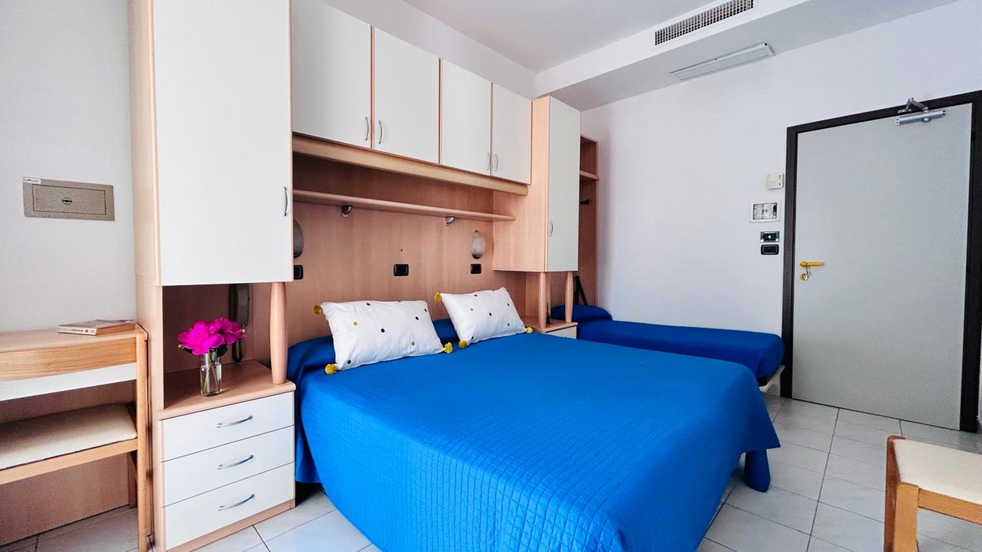 Hotel Sorriso Cattolica Exterior photo